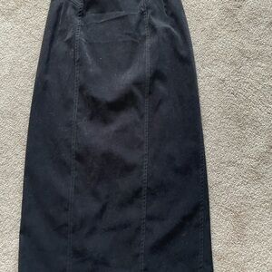 Elegant Black Women's Skirt